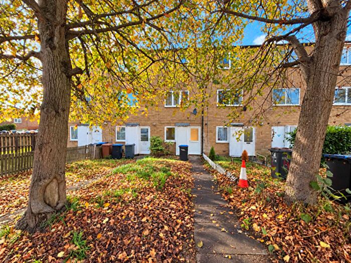 1 Bedroom Apartment For Sale In Gallfield Court, Bellinge, Northampton, NN3