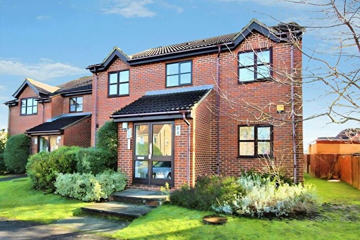 1 Bedroom Flat To Rent In Galloway Chase, Slough, SL2