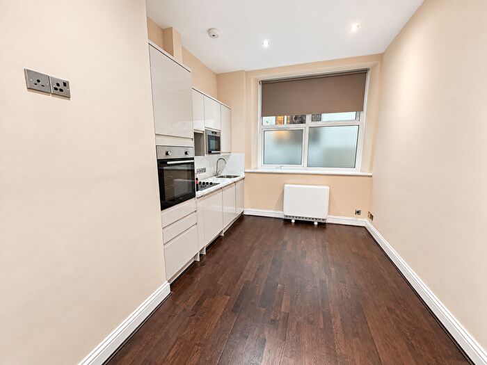 2 Bedroom Flat To Rent In Regent House, Princes Place, Brighton, BN1
