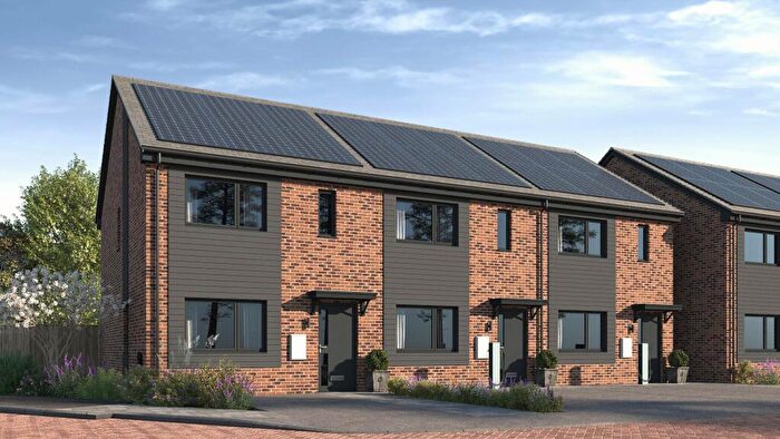 3 Bedroom End Of Terrace House For Sale In Noel Street, Kimberley, Nottinghamshire, NG16