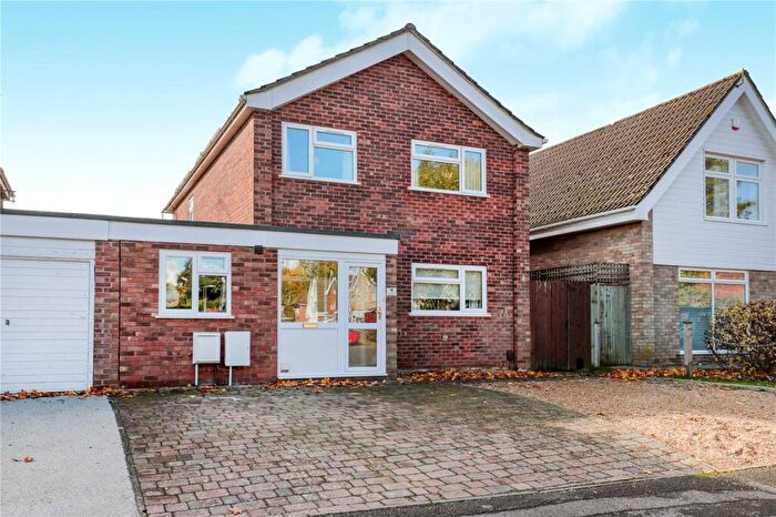 1 Bedroom House To Rent In Sutherlands, Newbury, Berkshire, RG14