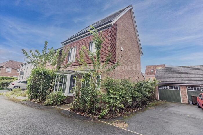 4 Bedroom Detached House For Sale In Weavers Road, Bamber Bridge, Preston, PR5