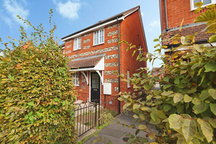 3 Bedroom End Of Terrace House For Sale In Carpenter Drive, Amesbury, Salisbury, SP4