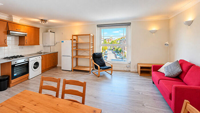 2 Bedroom Flat To Rent In Leighton Road, London, NW5