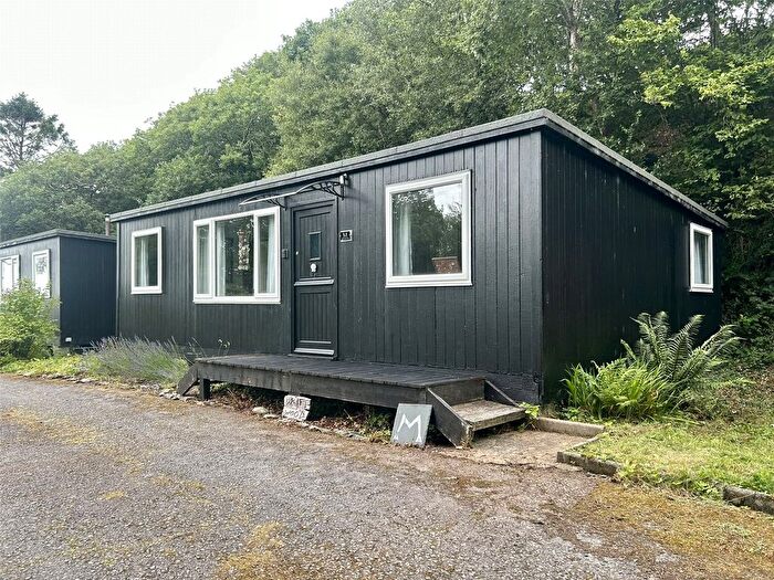 2 Bedroom Mobile/park Home For Sale In Plas Panteidal, Plas Panteidal, Aberdyfi, LL35