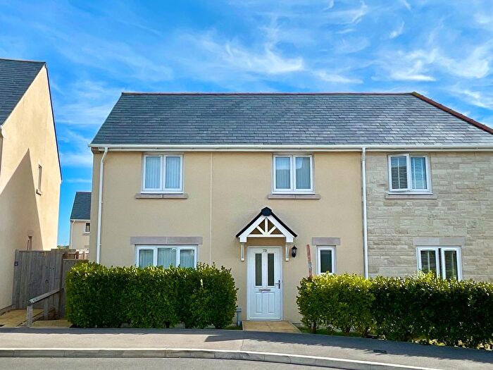 2 Bedroom Semi-Detached House For Sale In Bumpers Lane, Portland, DT5