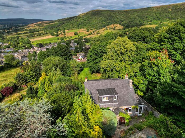 4 Bedroom Detached House For Sale In Jeffrey Lane, Bradwell, Hope Valley, S33