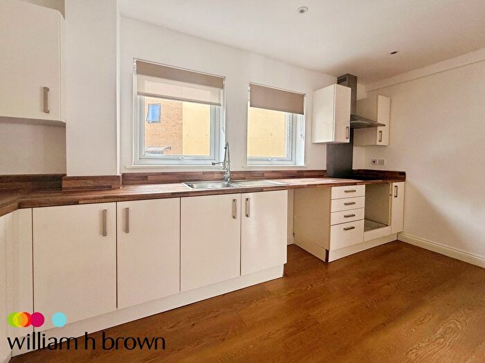 2 Bedroom Property To Rent In Dock Road, Tilbury, RM18