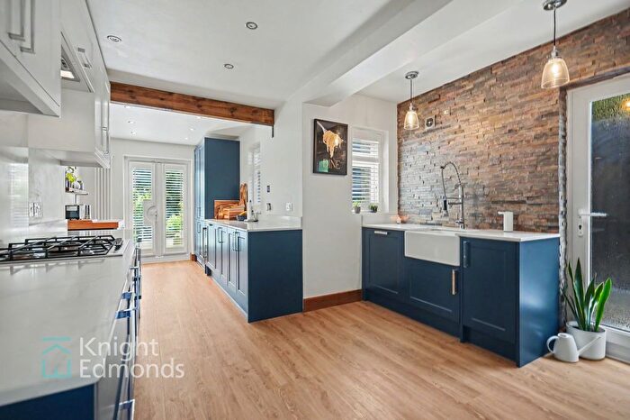 3 Bedroom Semi-Detached House For Sale In Moncktons Drive, Maidstone, ME14