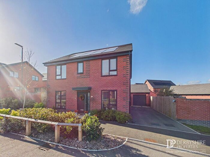 4 Bedroom Detached House For Sale In Robin Avenue, South Normanton, DE55