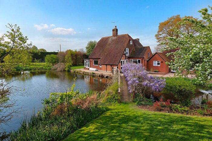5 Bedroom Detached House For Sale In Collier Street, Marden, TN12
