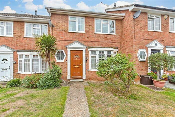 3 Bedroom Terraced House For Sale In Collingwood Walk, Sittingbourne, Kent, ME10
