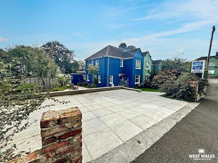 4 Bedroom Semi-Detached House For Sale In Manor Crescent, Manorbier, Tenby, SA70