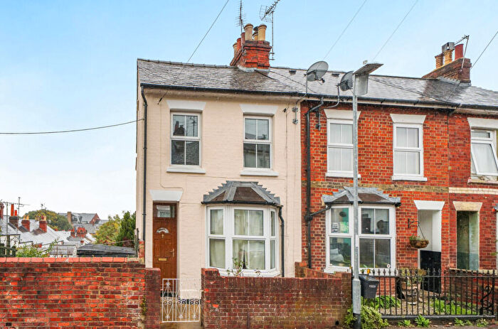 3 Bedroom End Of Terrace House For Sale In Hill Street, Reading, Berkshire, RG1