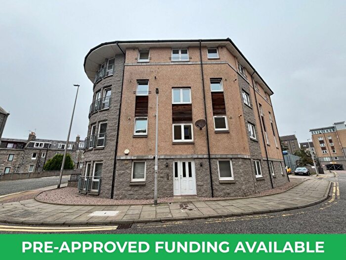 2 Bedroom Flat For Sale In Portland Street, Aberdeen, Aberdeen City, AB11