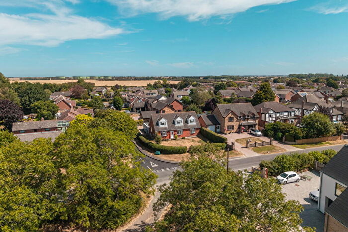 4 Bedroom Detached House For Sale In Holton Road, Tetney, Grimsby, DN36