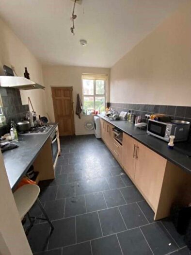 3 Bedroom Semi-Detached House To Rent In Mauldeth Road West, Withington, M20
