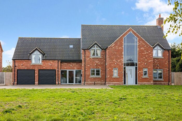 5 Bedroom Detached House For Sale In Fenton Grange, Fenton, Lincoln, Lincolnshire, LN1