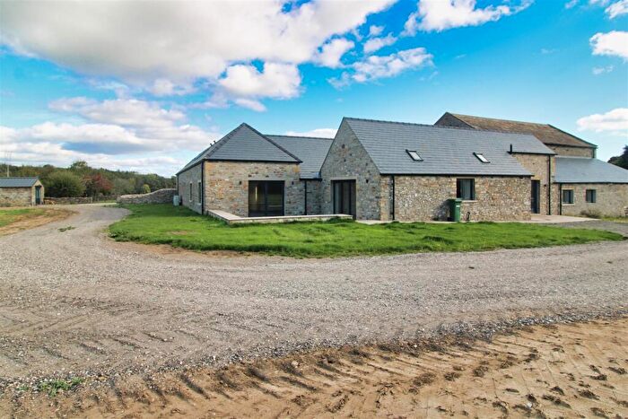 4 Bedroom Barn Conversion To Rent In Spennithorne, Leyburn, DL8