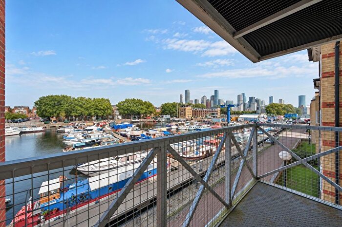 2 Bedroom Flat For Sale In London, SE16