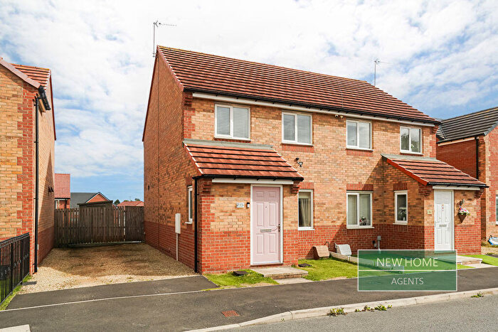 3 Bedroom Semi-Detached House For Sale In Shinwell Drive, Peterlee, SR8