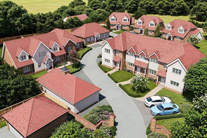 2 Bedroom End Of Terrace House For Sale In New Road, Egerton, TN27