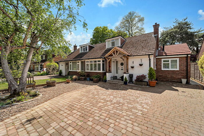 4 Bedroom Semi-Detached House For Sale In Blackdown Close, Pyrford, GU22