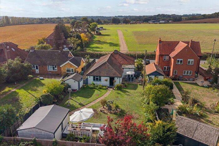 3 Bedroom Bungalow For Sale In Winchbottom Lane, Marlow, SL7