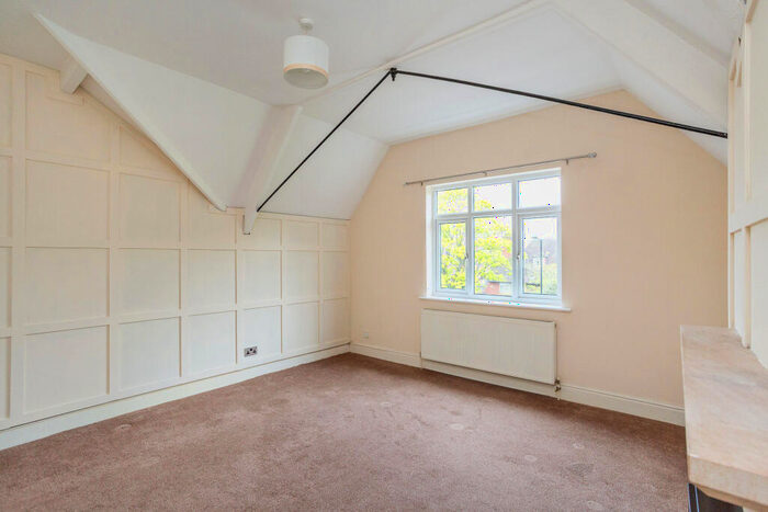 2 Bedroom Flat For Sale In Thorne Road, Doncaster, DN2