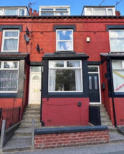 2 Bedroom House To Rent In Stanley Road, Leeds, West Yorkshire, LS9