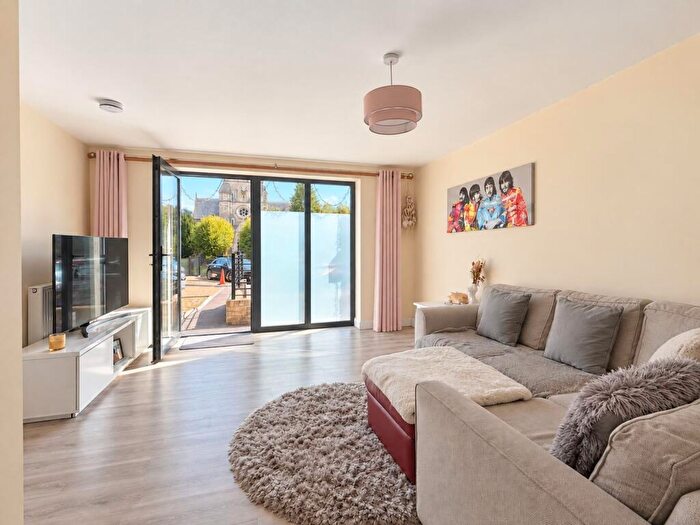 1 Bedroom Flat For Sale In Chapel Corner, Swindon, SN1
