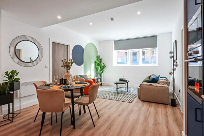 1 Bedroom Flat To Rent In Mercer West Madison East, LS2