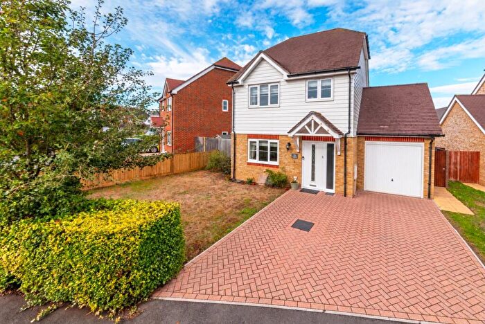 3 Bedroom Detached House For Sale In Deane Close, Sittingbourne, ME10