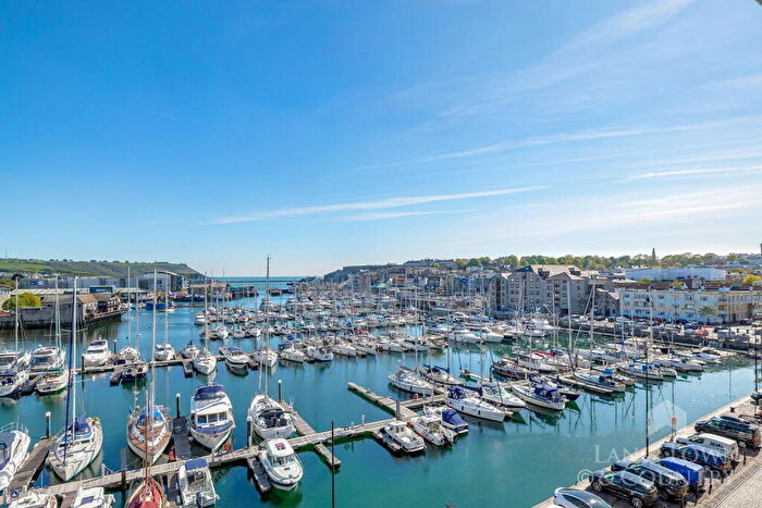 2 Bedroom Apartment For Sale In Beaufort House, Sutton Harbour, Plymouth, PL4