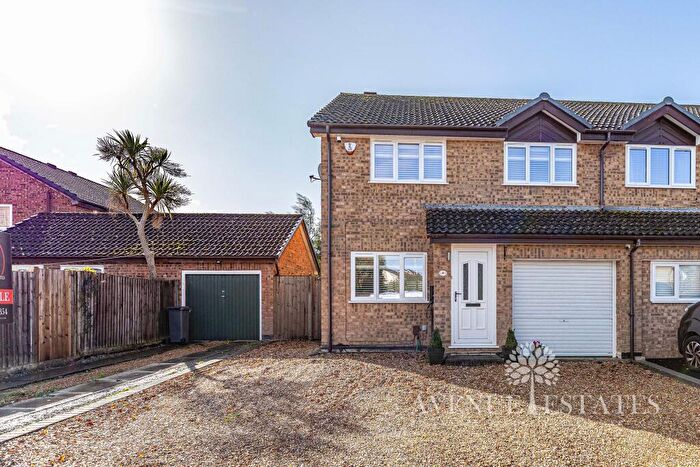 3 Bedroom Semi-Detached House For Sale In Elise Close, Bournemouth, Bournemouth Christchurch Poole, BH7