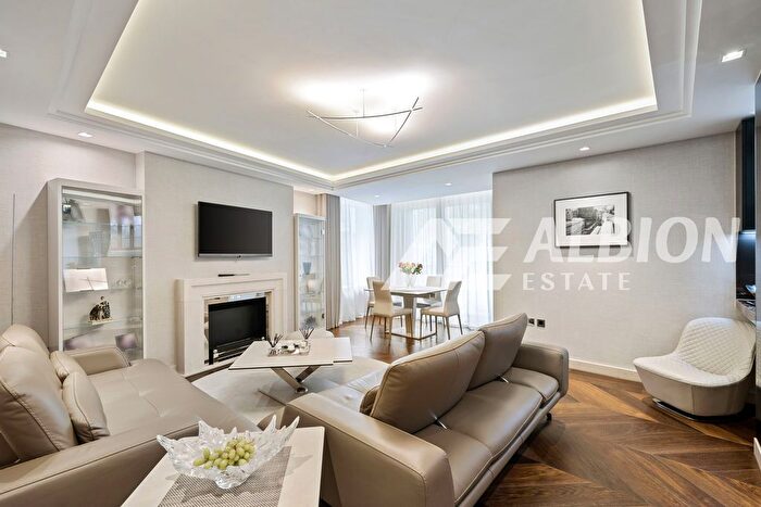 2 Bedroom Flat For Sale In Strand, London, WC2R