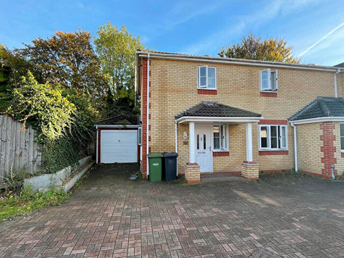 3 Bedroom Semi-Detached House To Rent In Atkinson Street, Eastgate, Peterborough, PE1