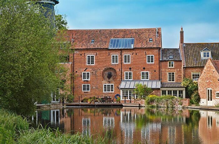 6 Bedroom Barn Conversion For Sale In Burnham Overy Town, Norfolk, PE31