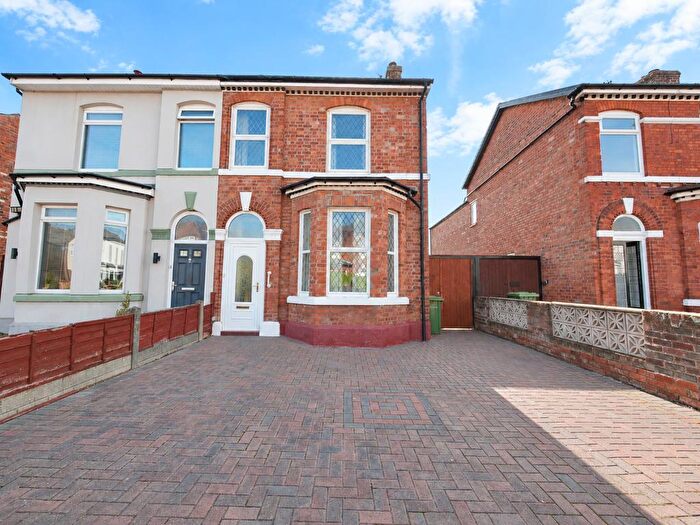 3 Bedroom Semi-Detached House To Rent In Kent Road, Birkdale, Southport, Southport, PR8