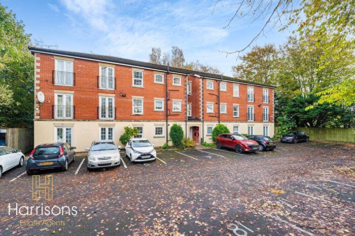 2 Bedroom Flat To Rent In Bromwich Street, Bolton, BL2