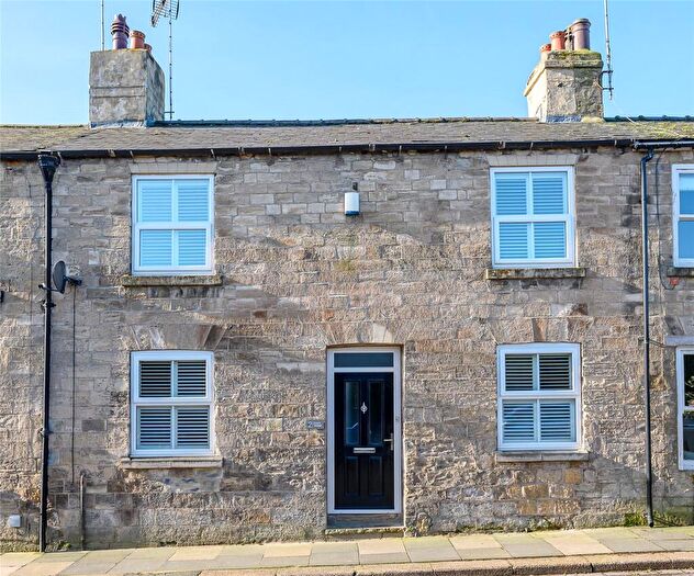 3 Bedroom Terraced House For Sale In Front Street, Bramham, LS23