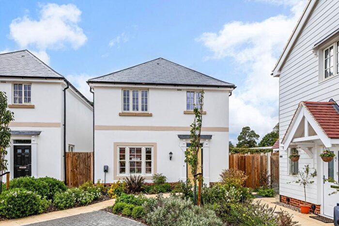 3 Bedroom Detached House For Sale In Farriers Walk, Little Green, Cheveley, Newmarket, CB8