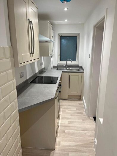 2 Bedroom Flat To Rent In Auckland Road East, Southsea, PO5
