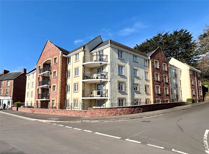 2 Bedroom Flat For Sale In Blenheim Road, Minehead, Somerset, TA24