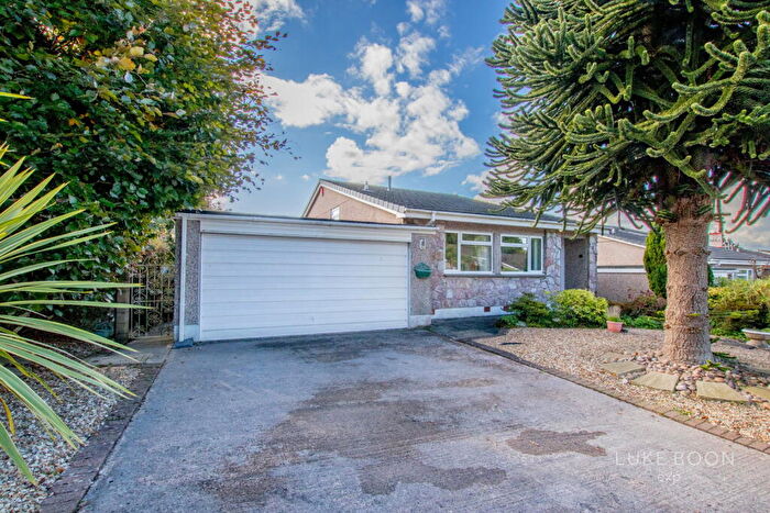 5 Bedroom Detached House For Sale In Lower Farm Road, Plympton, PL7