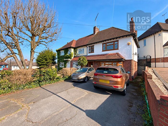 3 Bedroom Semi-Detached House For Sale In Lawrence Hill, London, E4