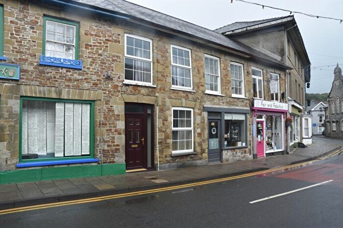 1 Bedroom Terraced House For Sale In A Sycamore Street, Newcastle Emlyn, SA38