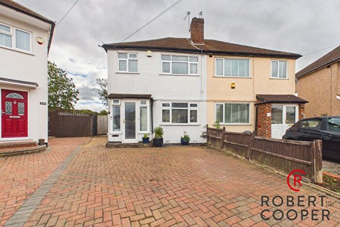 3 Bedroom Semi-Detached House For Sale In Parkfield Crescent, Ruislip, HA4
