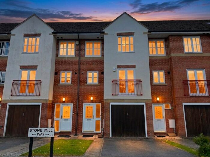4 Bedroom Town House For Sale In Stone Mill Way, Meanwood, Leeds, LS6