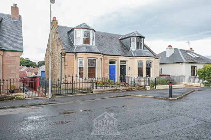 3 Bedroom Semi-Detached House For Sale In Blinkbonny Road, Falkirk, FK1